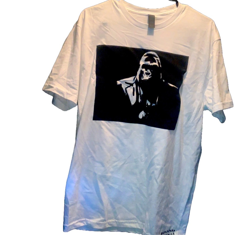 Men’s graphic T shirt